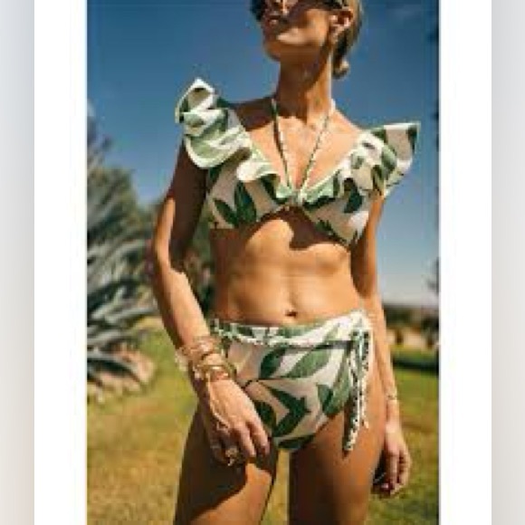 NWT Antonio Melani x M.G. Style Sorrento Bonded Ruffle Bralette Swim Top - Picture 7 of 11